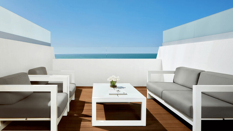 Family Room with view 